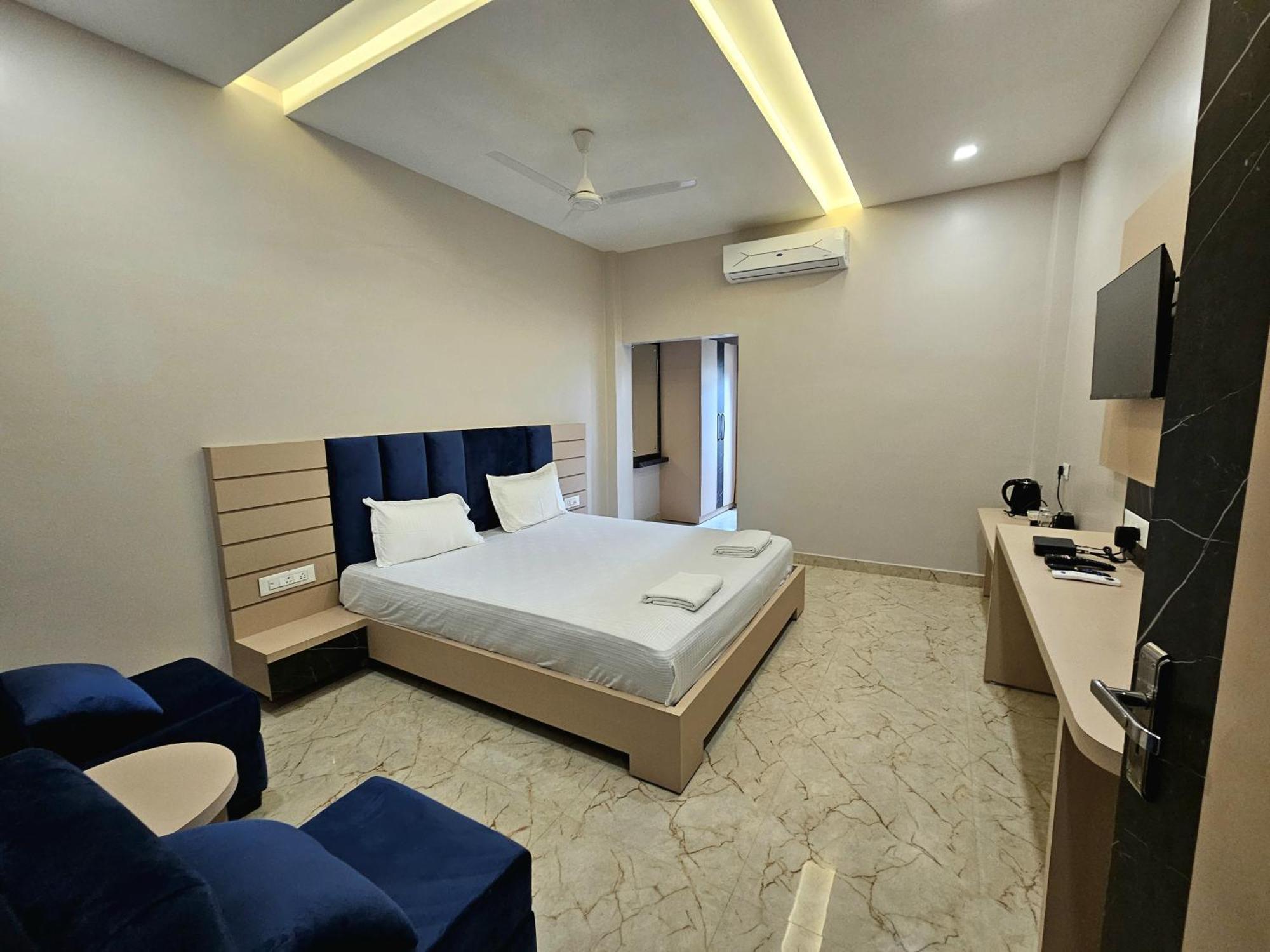 Jorhāt Hotel Rishiraj מראה חיצוני תמונה
